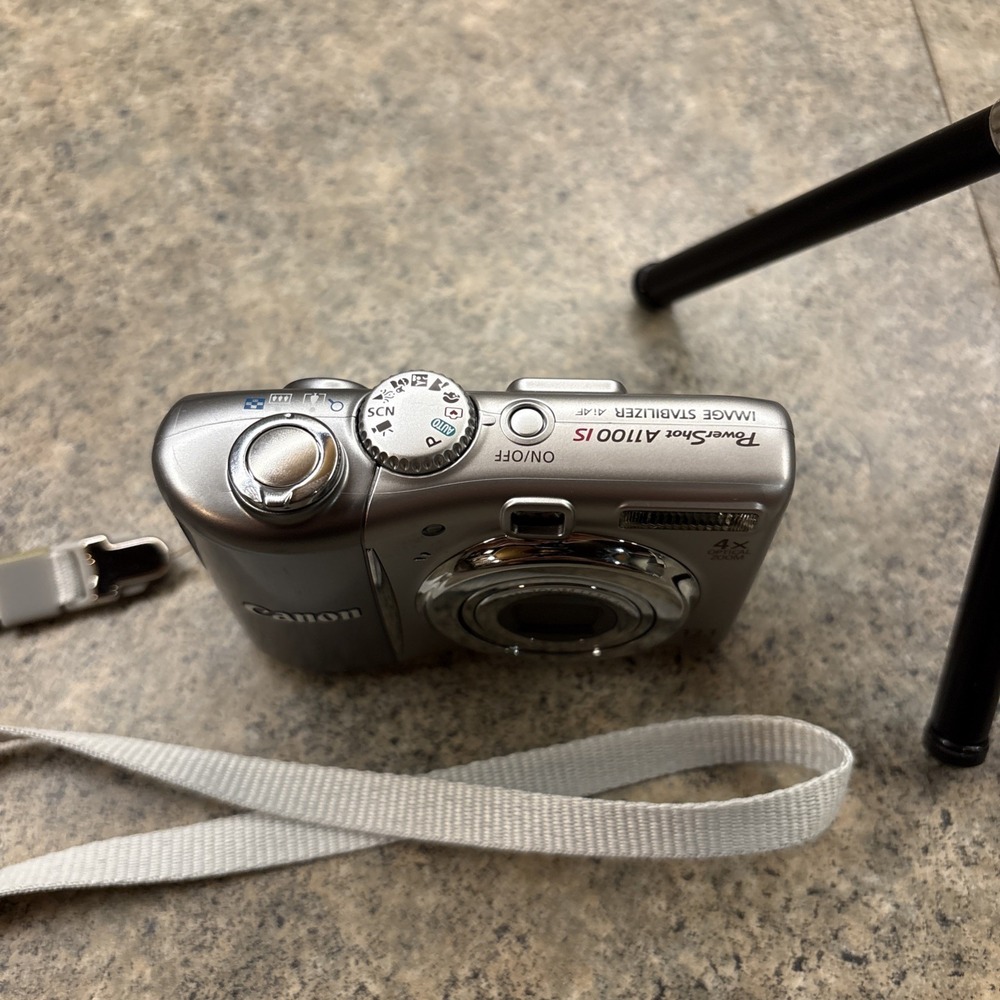 Canon PowerShot A1100 IS 12.1MP Digital Camera silver MINT COND+ Stand & Mem Car - Picture 4 of 13